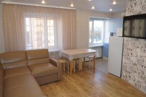 Two-Bedroom Apartment - Karelskaya Street 25 room in Uyutniy Dom Apartments