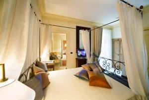 Junior Suite (3 Adults) room in Algilà Ortigia Charme Hotel