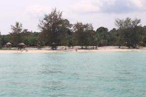 Russei Meas Beach Bungalows