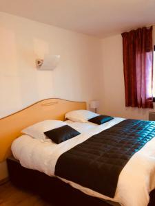 Hotels Le Champ des Lys : Chambre Triple