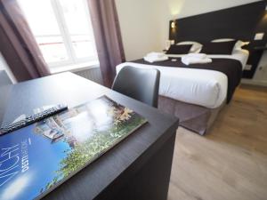 Hotels Hotel Le Biarritz - Vichy : photos des chambres