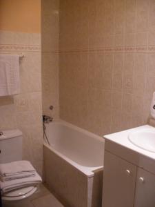 Hotels Hotel Restaurant du Commerce : Chambre Double Standard