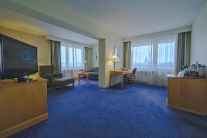 Premium Room with River and Old Town View room in Radisson Blu Daugava Hotel Riga