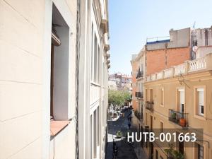Two-Bedroom Apartment room in Gracia Apartment