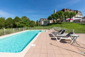 Hotels Logis Hotel Restaurant Spa Beau Site : photos des chambres