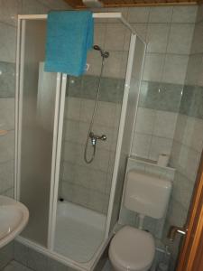 Single Room with Bathroom room in Erika Pension