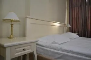 皇家城堡酒店 - Rosilʼna