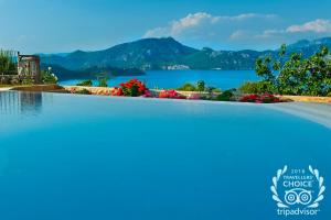 Swan Lake Hotel - Adult Only