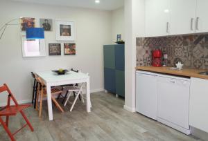 Lisbon Beach Apartments 7
