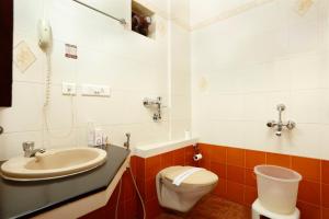 Sri Aarvee Hotels