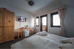 White Dove Pension