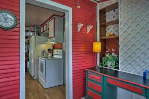 Center Street Cottage