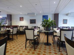 Hotels Hotel restaurant HENRY : photos des chambres