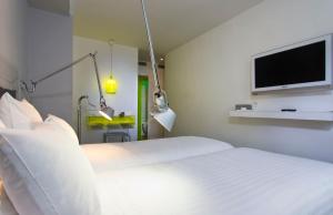 Hotels Color Design Hotel : photos des chambres