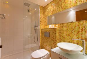 Hotels Color Design Hotel : photos des chambres