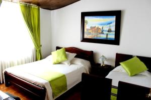 Hotel Casa Lozano - Embajada Americana