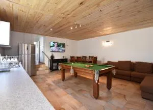 Absolute Waterfront - Беркдейл