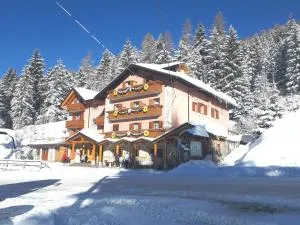 Hotel La Roccia - Passo del Tonale