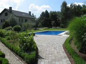 金雷尼尔住宿加早餐酒店 - Sint-Denijs-Westrem