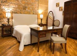 Deluxe Room room in Hotel Carmine