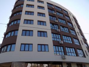 Rivera Apartments-PalasMall