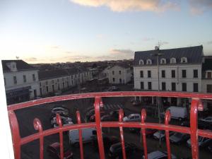 Hotels Logis Hotel des Bourbons : photos des chambres