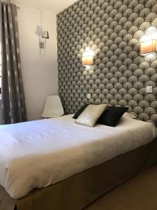 Hotels Hotel De La Loge : photos des chambres