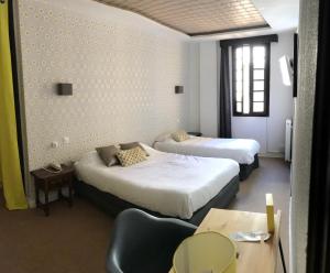 Hotels Hotel De La Loge : photos des chambres