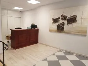 迈纳酒店 - 拉尔法斯德尔皮