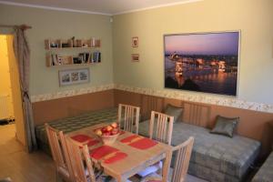 Raday Central Apartment