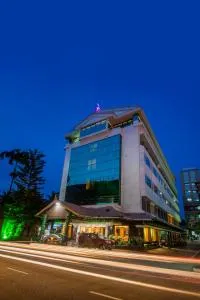 ذه ريناي كوشين - Edappally