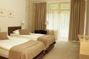 Double Room with Balcony and Forest View room in Špik Alpine Resort