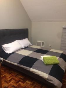 Hillary Timog Park Homes