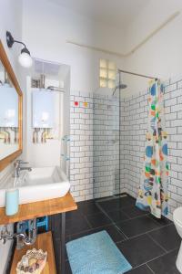 New - Super Nice Super Central