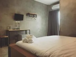 The Day Home Hotel - Ban Sap Noi