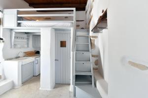 Kastro Cozy Guesthouse