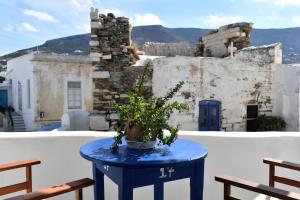 Kastro Traditional House Paros Greece