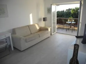 Marina Apartment - Gioiosa Marea