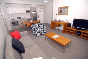 Gladstone Downtown Central Apartment Hotel Official