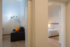 Iris Apartments by Mmega