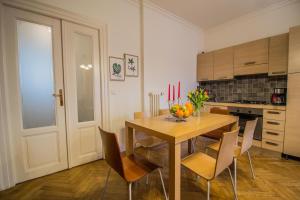 National Theater Ruterra Flat