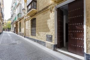 La Herencia del REGIDOR by Cadiz4Rentals