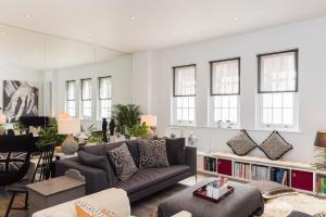 Number 19 Chapel Court