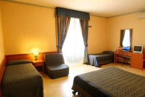 Quadruple Room room in Hotel Orlanda