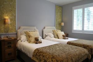 Bluebell Room room in The Salty Monk Bed & Breakfast