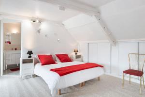 B&B / Chambres d'hotes Chambres d'hotes - Les Palmiers : Chambre Familiale