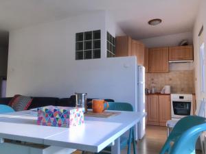 M11 Sunny Apartment - City Centre