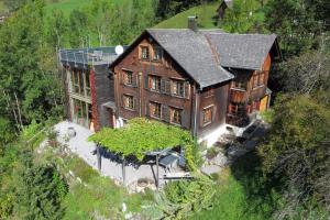 Vend&eacute;gh&aacute;z Ferien- und Seminarhaus fibe Laterns Ausztria