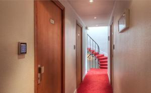 Hotels Hotel Edgar Quinet : photos des chambres