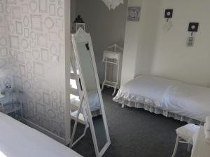 Maisons d'hotes A La Dolce Vita : Chambre Triple Confort avec Douche